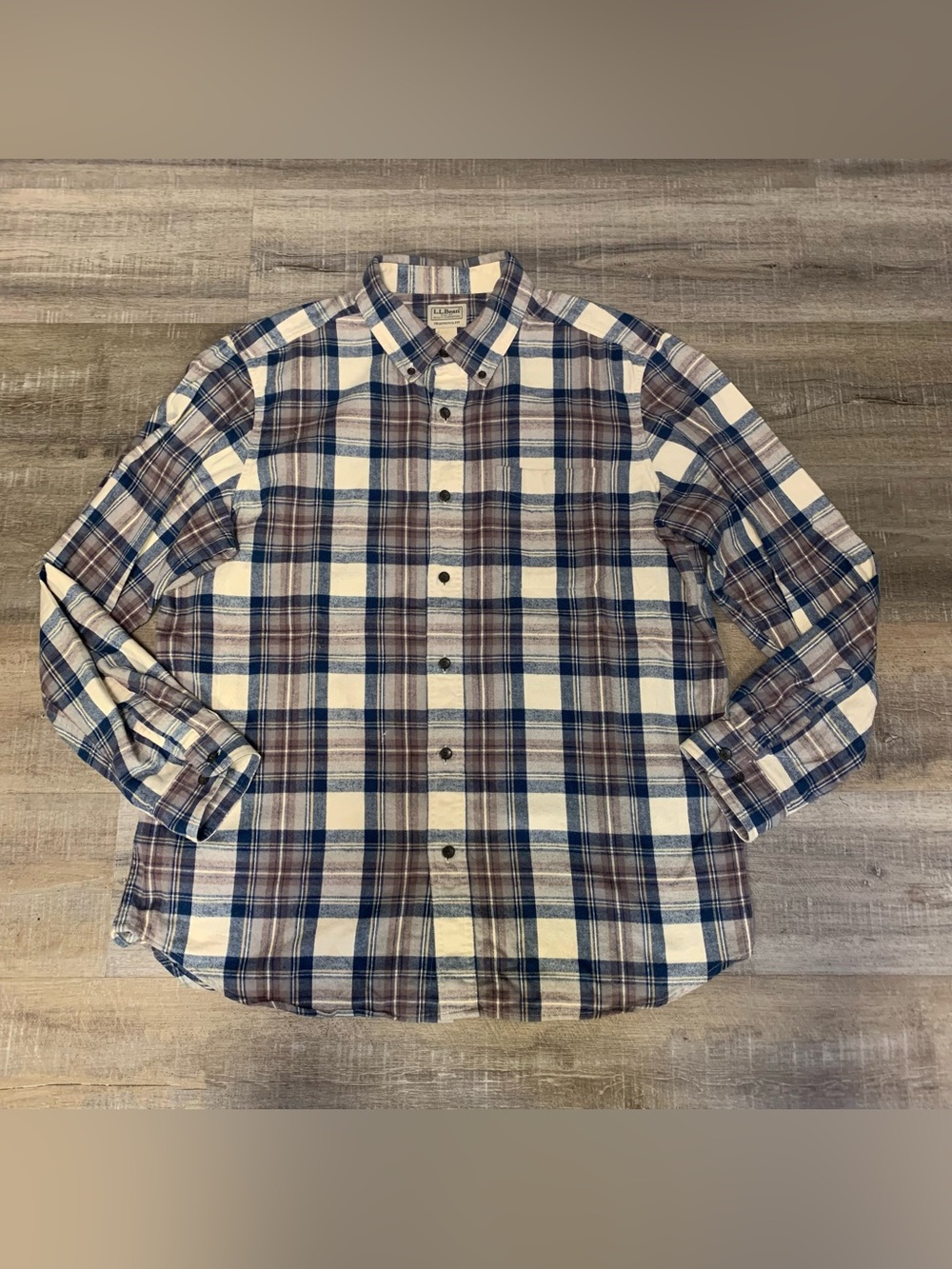 L.L. Bean Traditional Fit Long Sleeve Plaid Flannel Button Up Shirt Men’s Large